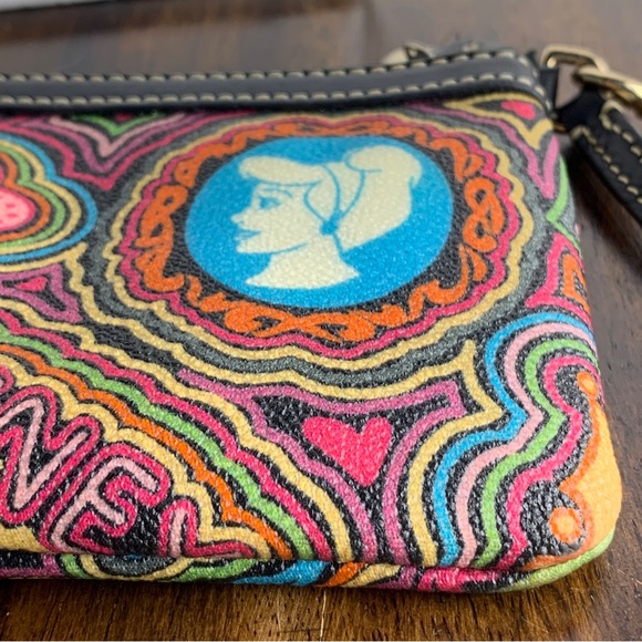 Disney World Resort Collab Dooney & Bourke sketch Princess Wristlet Purse - Picture 11 of 14